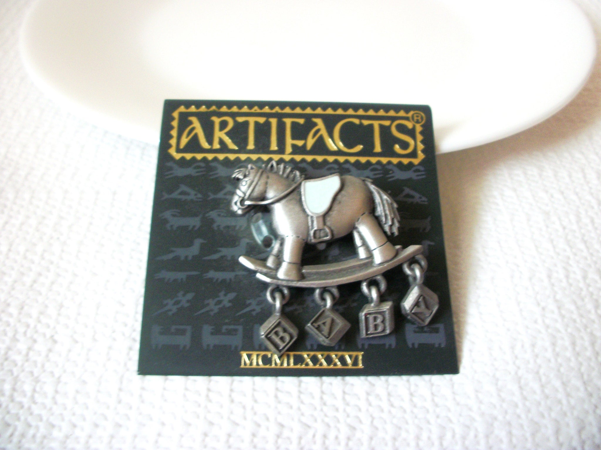 ARTIFACTS Rocking Horse Brooch 41020