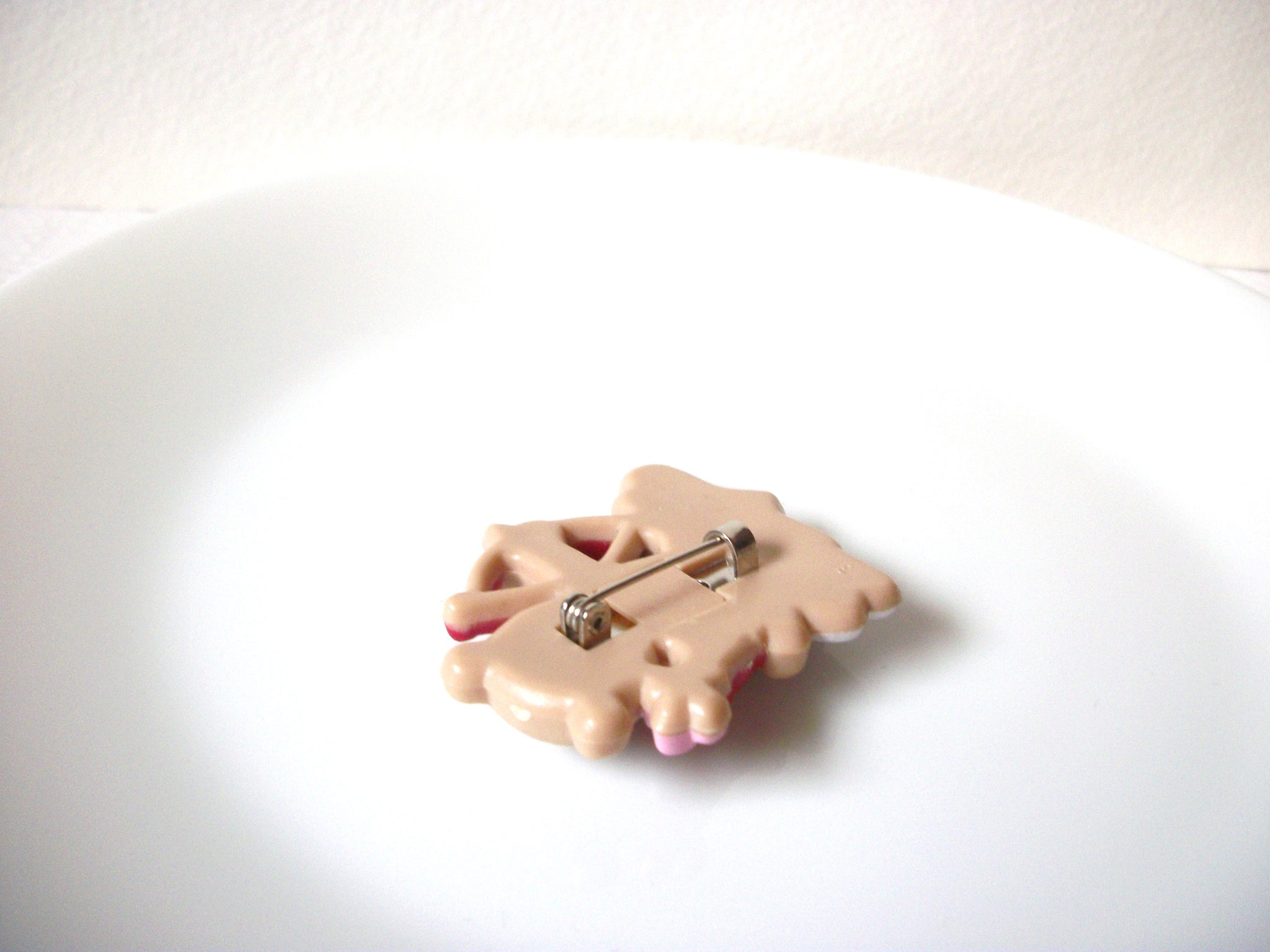 Vintage Valentines Day Teddy Bear Old Plastic Brooch Pin 121920