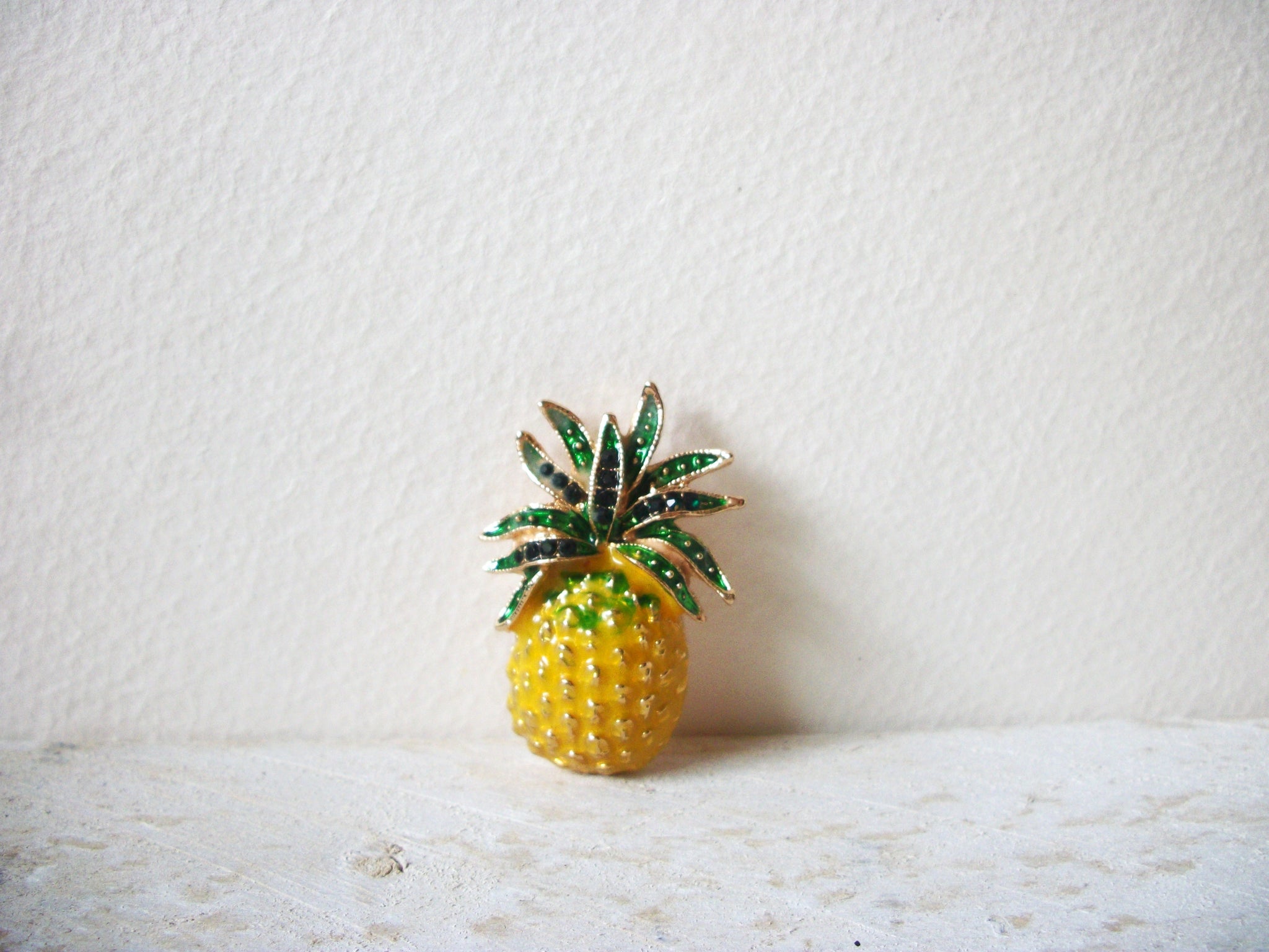 Retro Pineapple Brooch 60720