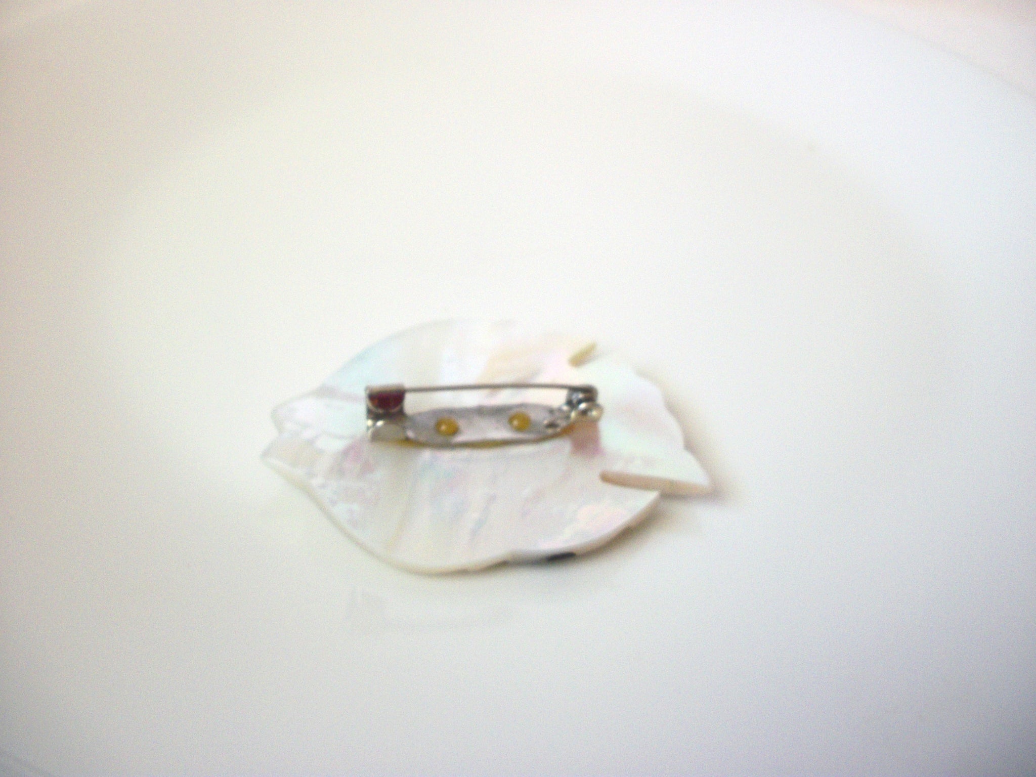 Vintage Mother Of Pearl Paua Abalone Fish Brooch Pin 121820