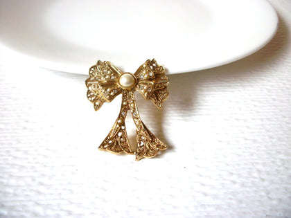 Vintage Gold Toned Faux Pearl Brooch Pin 121920