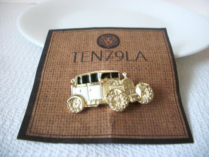 Vintage Car Brooch 41120