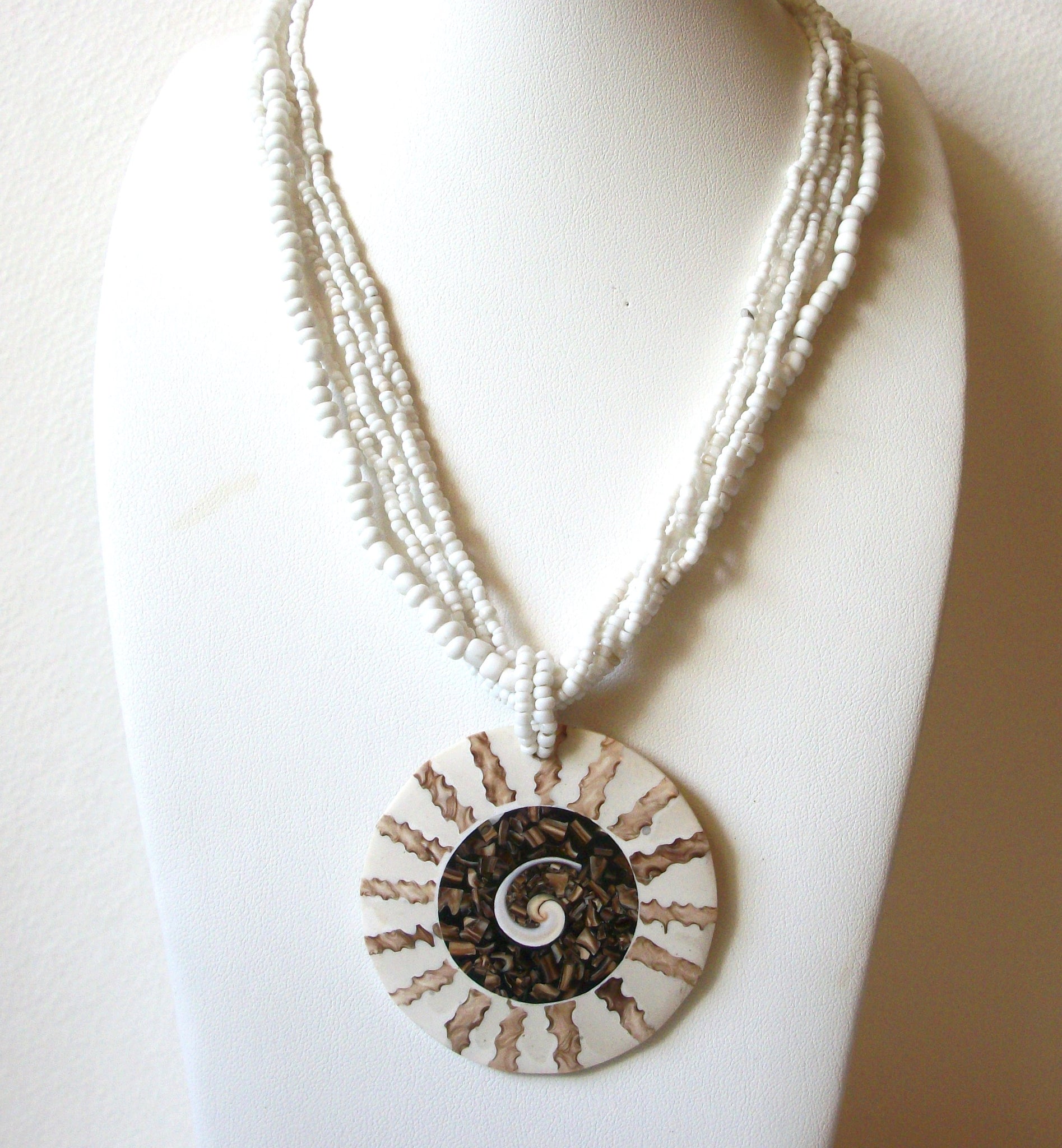 Vintage Shell Necklace 62720