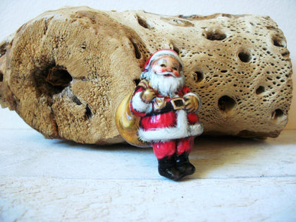 1950s Old Plastic Santa Brooch 61220