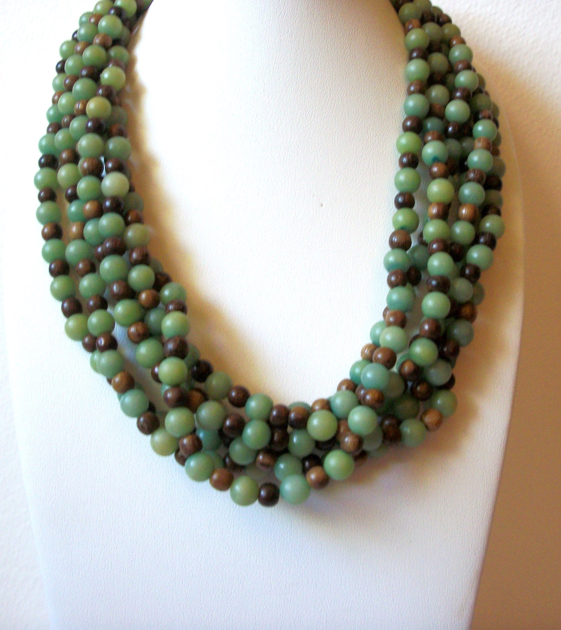 Vintage Green Brown Glass Stones Necklace 62920