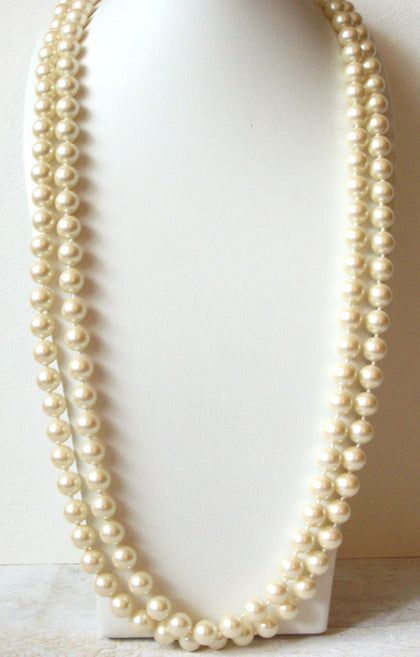 MONET Vintage Glass Pearl Necklace 61620