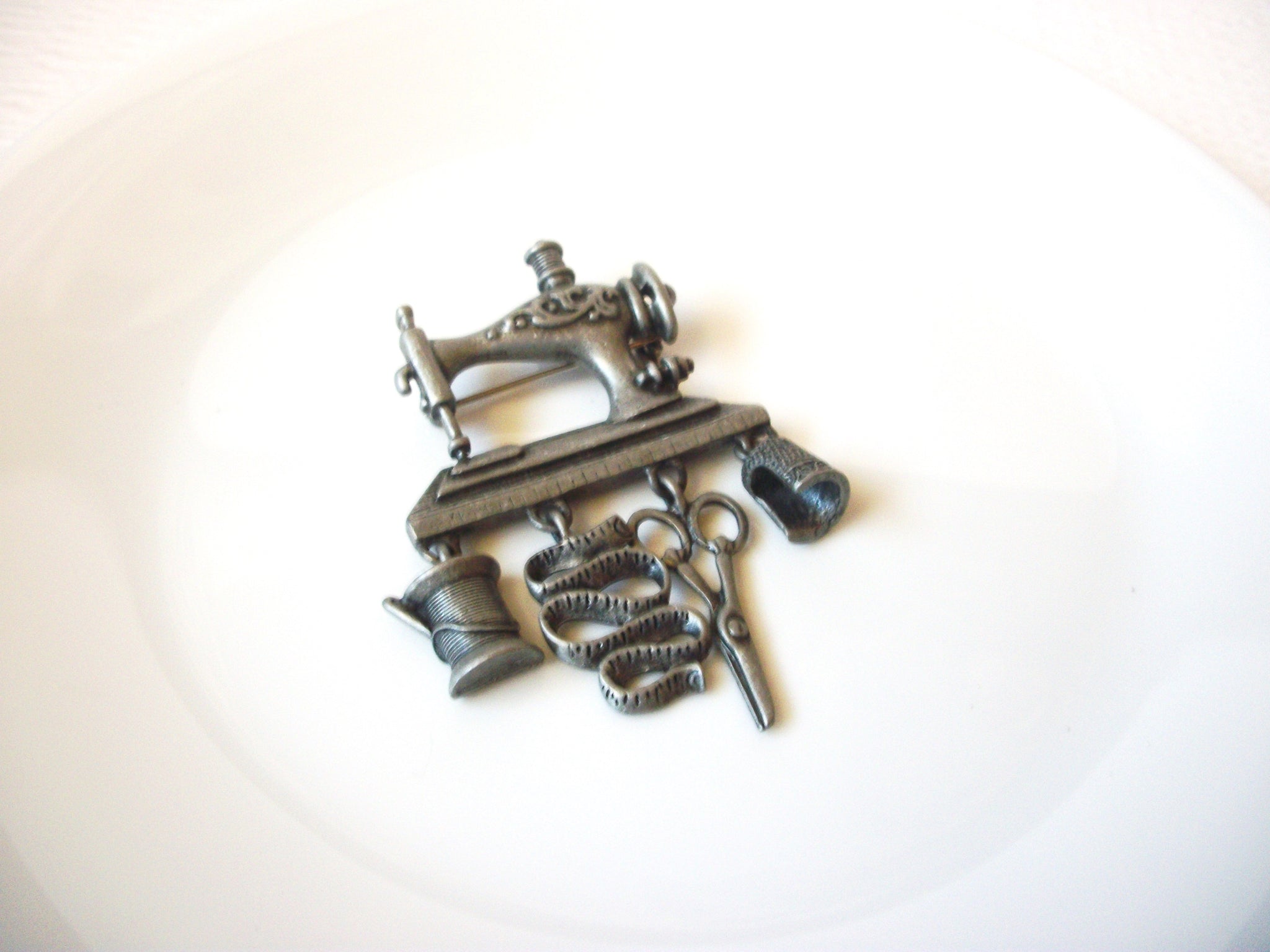 Vintage DANCRAFT Sewing Machine Seamstress Brooch Pin 121320