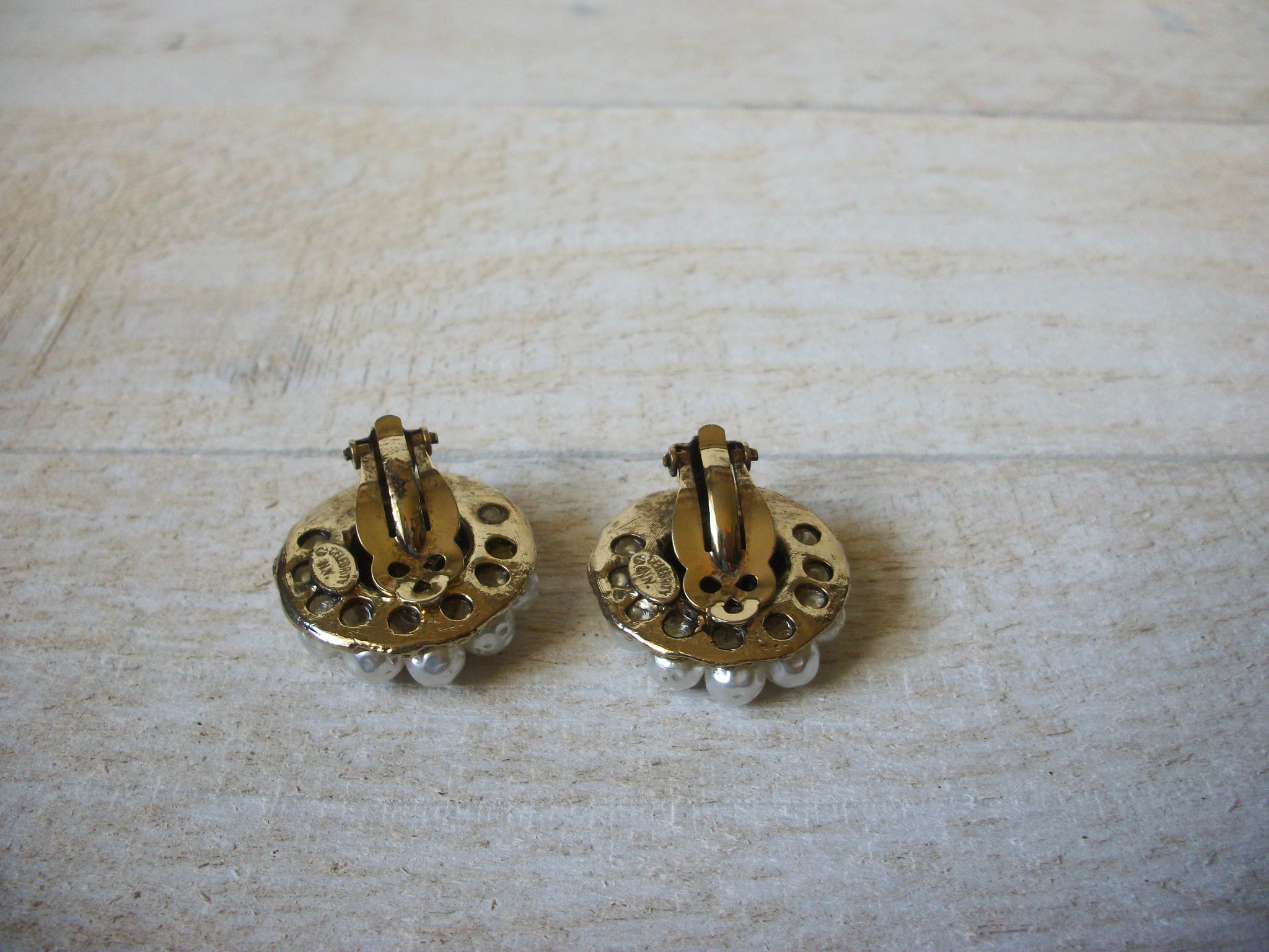 Vintage Celebrity NY Pearl Cluster Earrings 61020