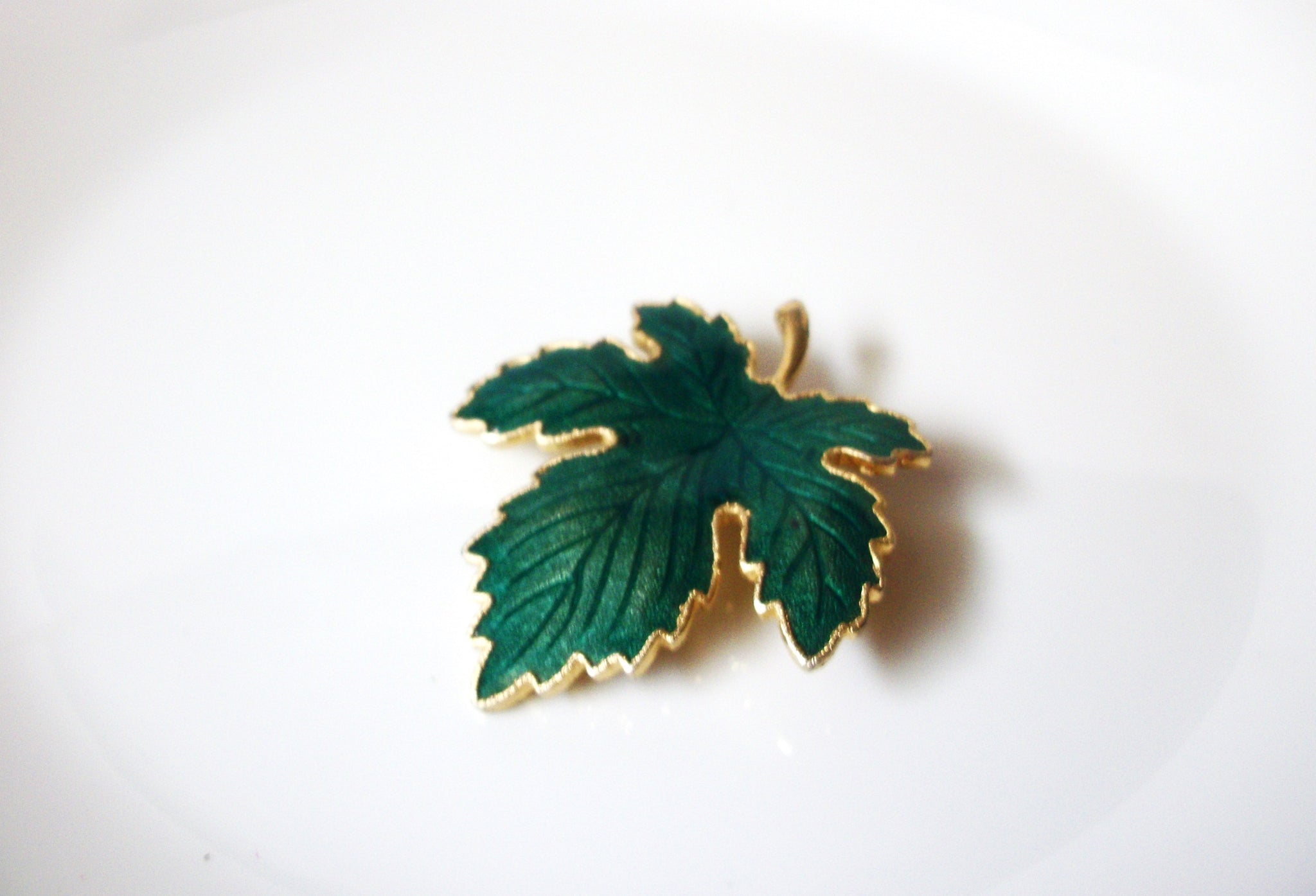 Vintage Maple Fall Leaf Brooch Pin 121720