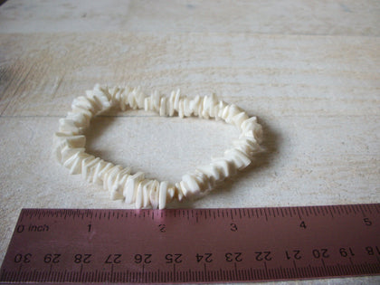 Large White PUKA Bracelet 62020