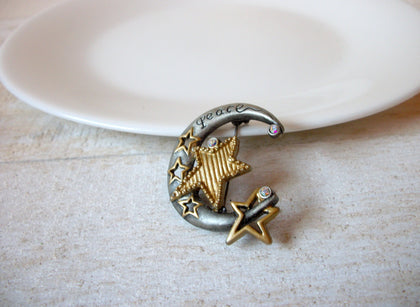 DD Stamped Crescent Moon Brooch 63020