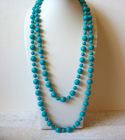Retro Turquoise Blue Old Plastic Necklace 61320
