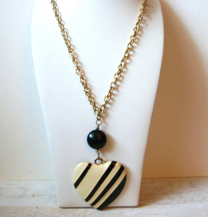 Retro 1970s Black Beige Heart Necklace 62620