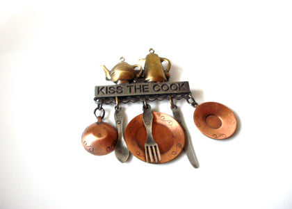 Vintage Rustic Kiss The Cook Brooch Pin 121720