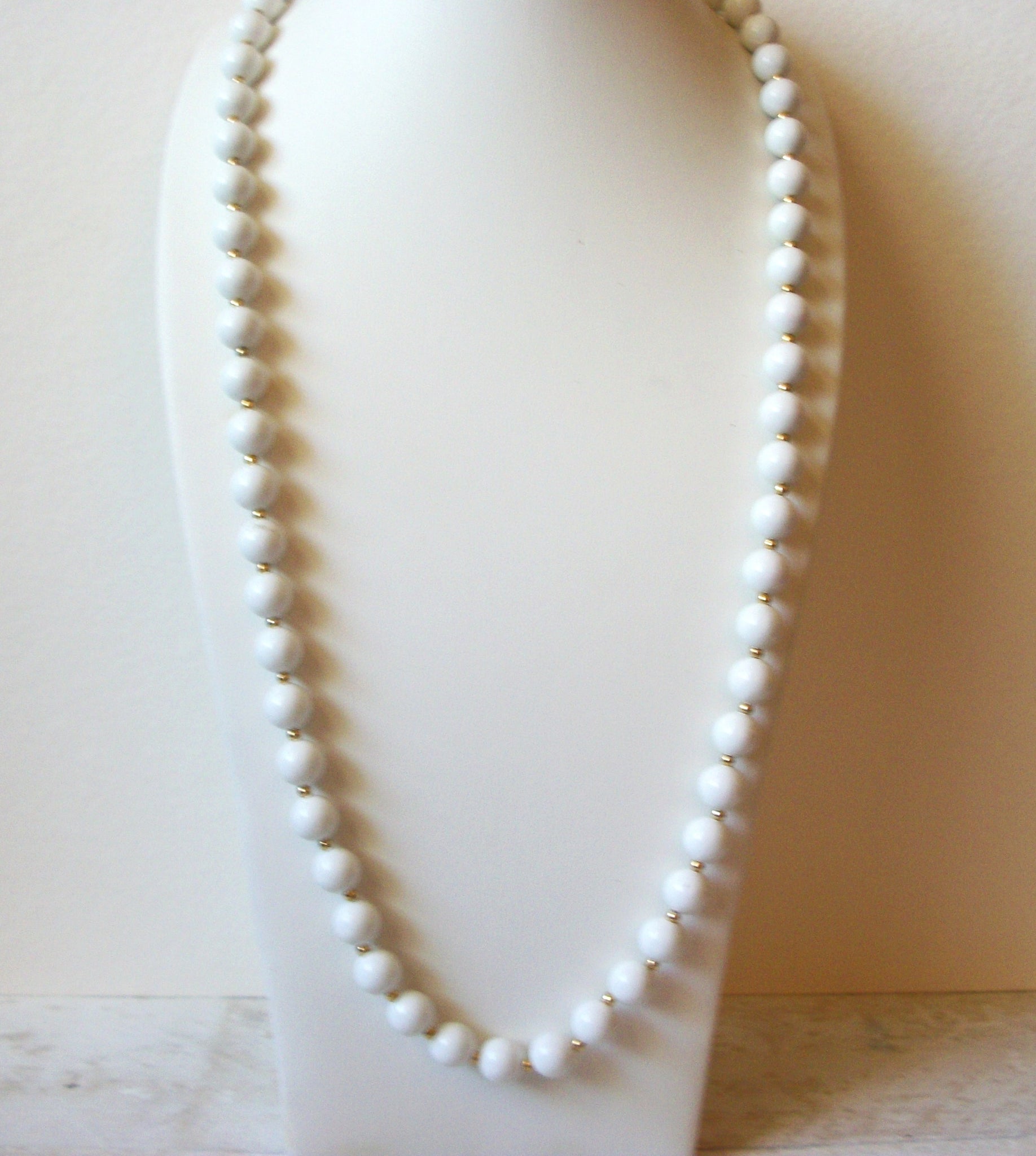 Retro White Beads Necklace 61420