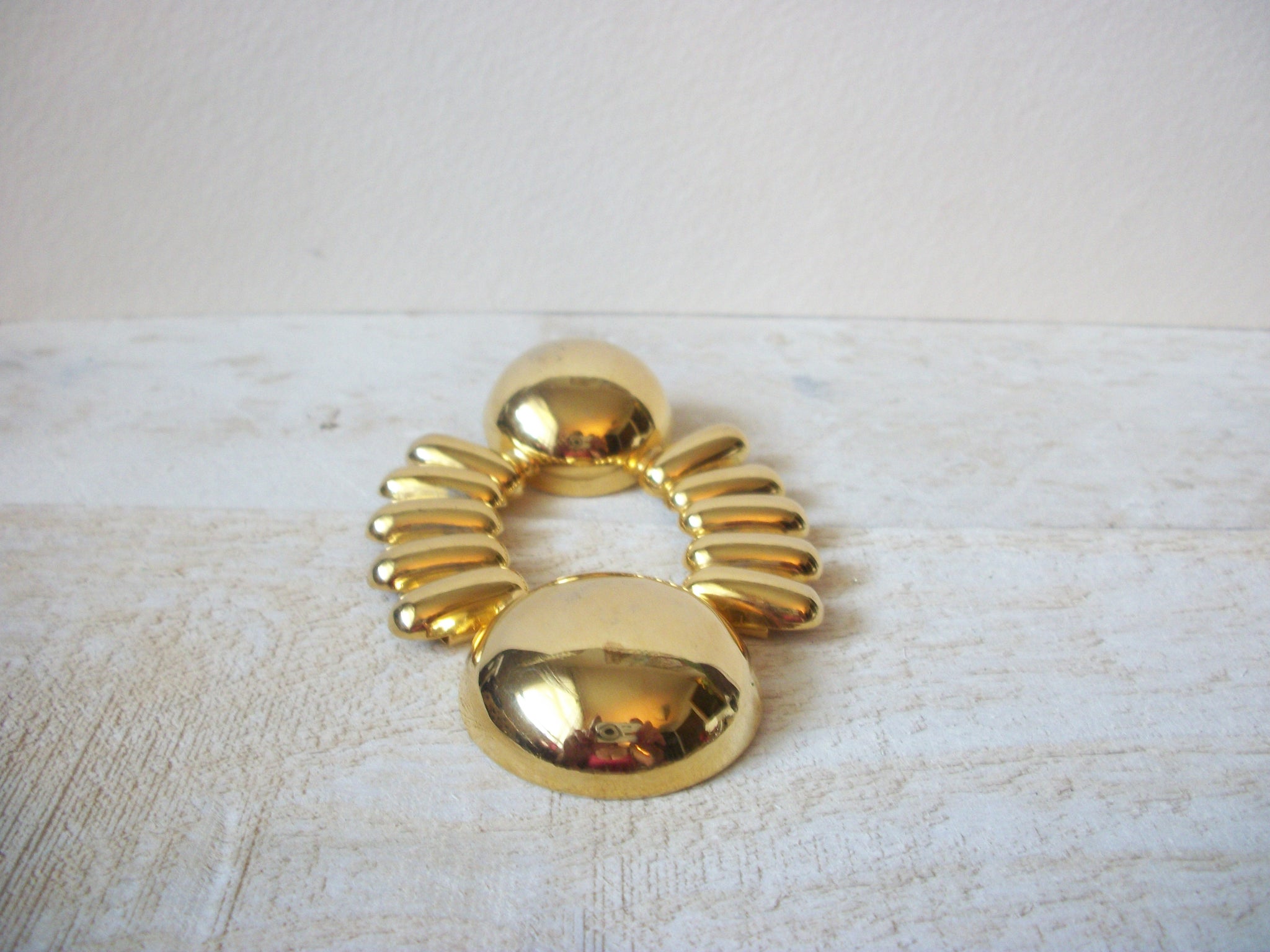 Large Retro Modern Gold Toned Brooch 70220