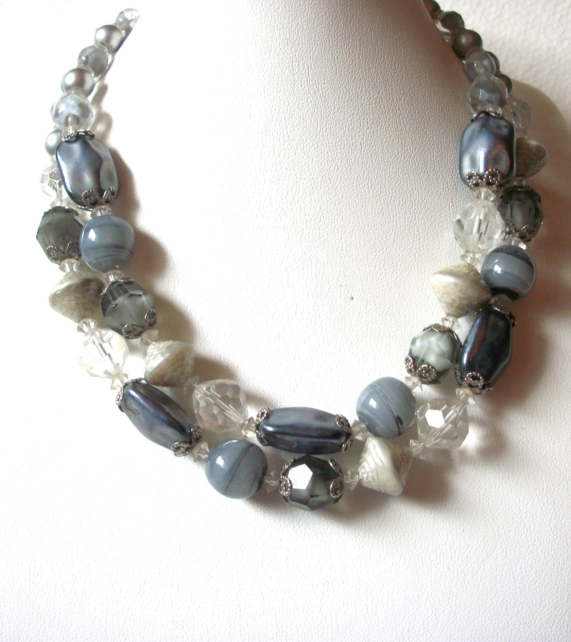 VENDOME Vintage Necklace 62320