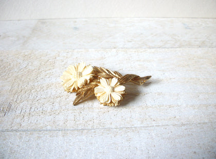 Vintage Gold Ivory Flower Brooch 62320