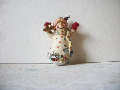 Vintage Resin Snowman Brooch 62620