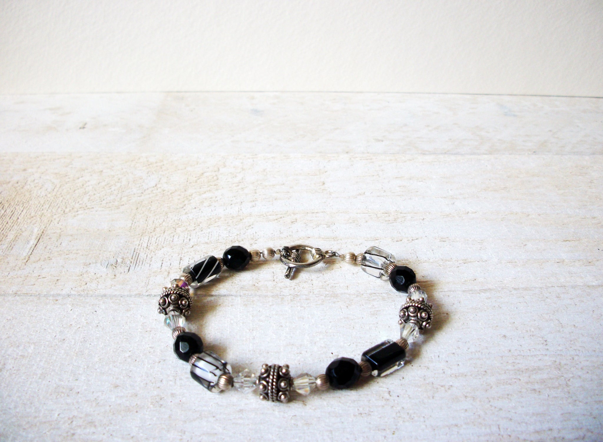 Hand Made Black Glass  Bracelet 70520