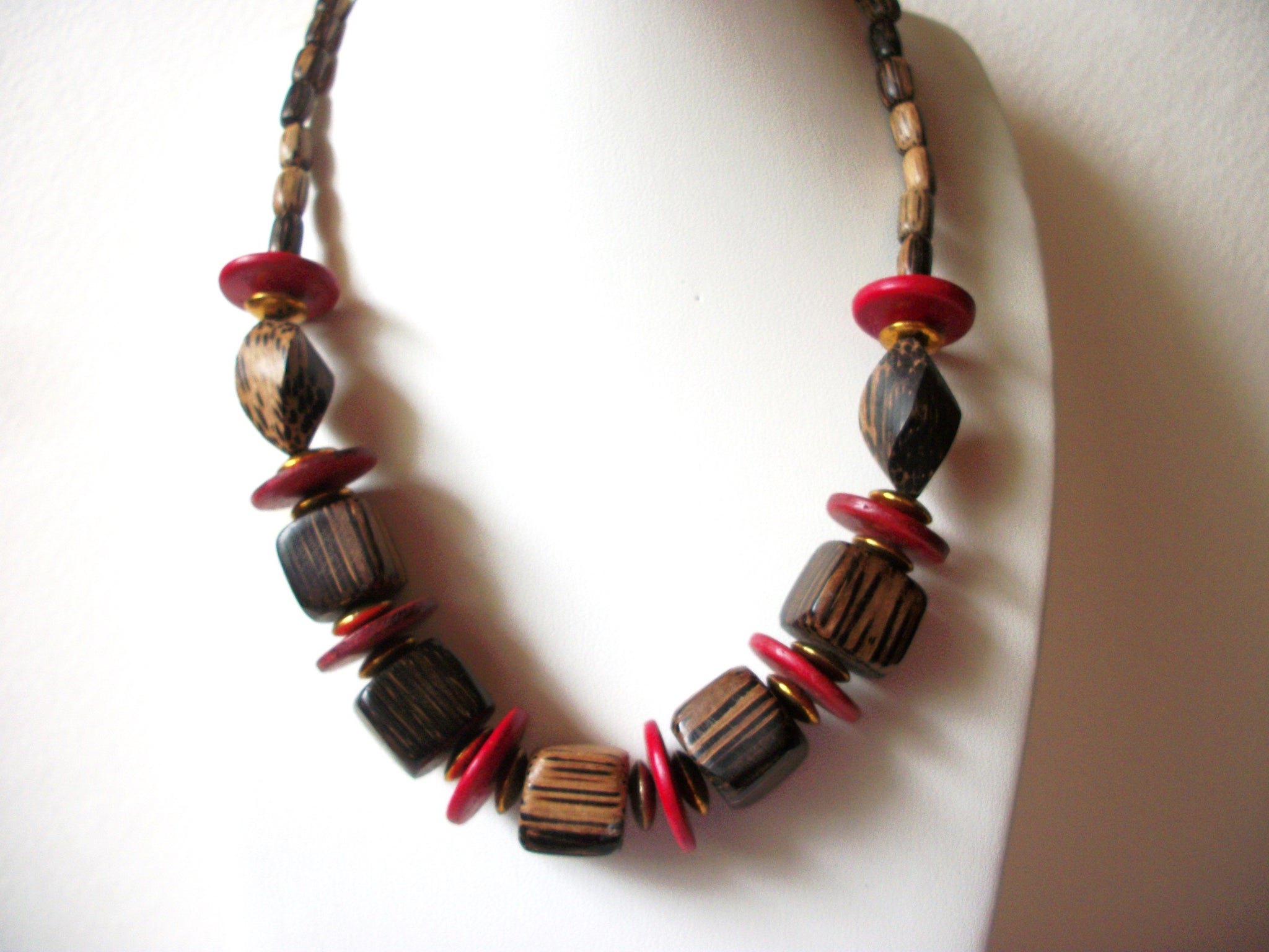 Retro Organic Wood Red Beaded Necklace 70520