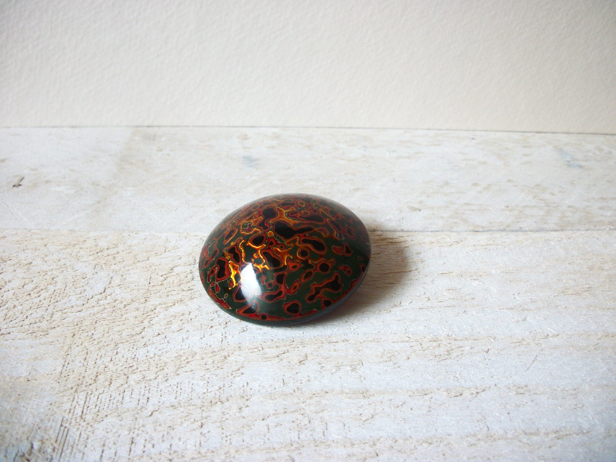 Vintage Lacquer Wood Brooch 70720