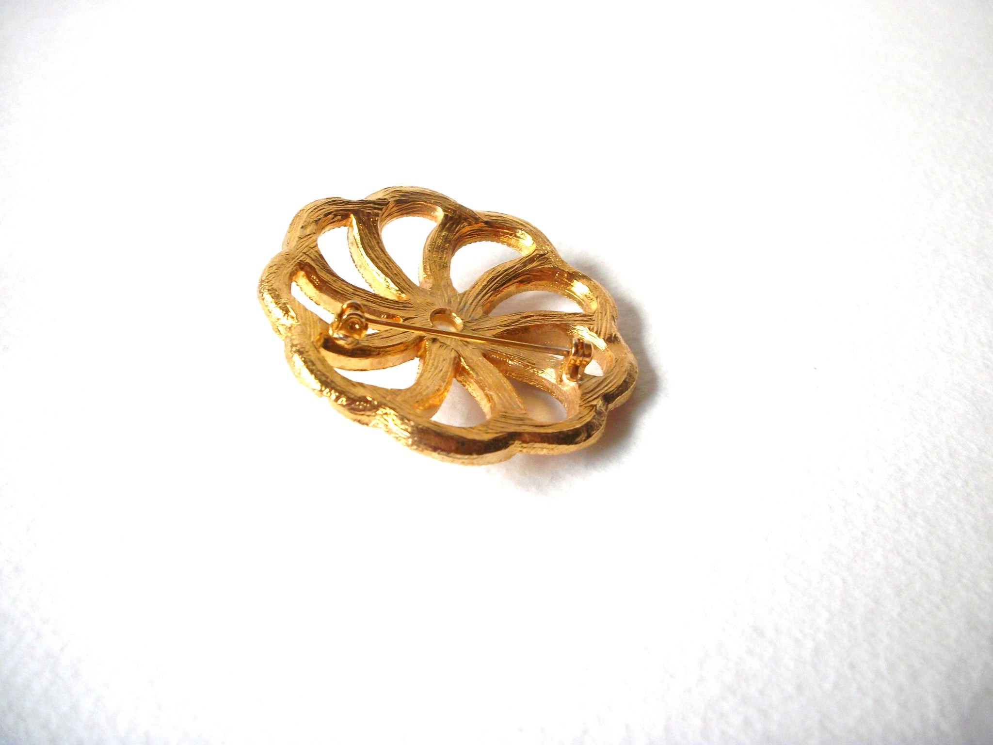 Vintage Gold Tone Pinwheel Pearls Brooch Pin 71218T