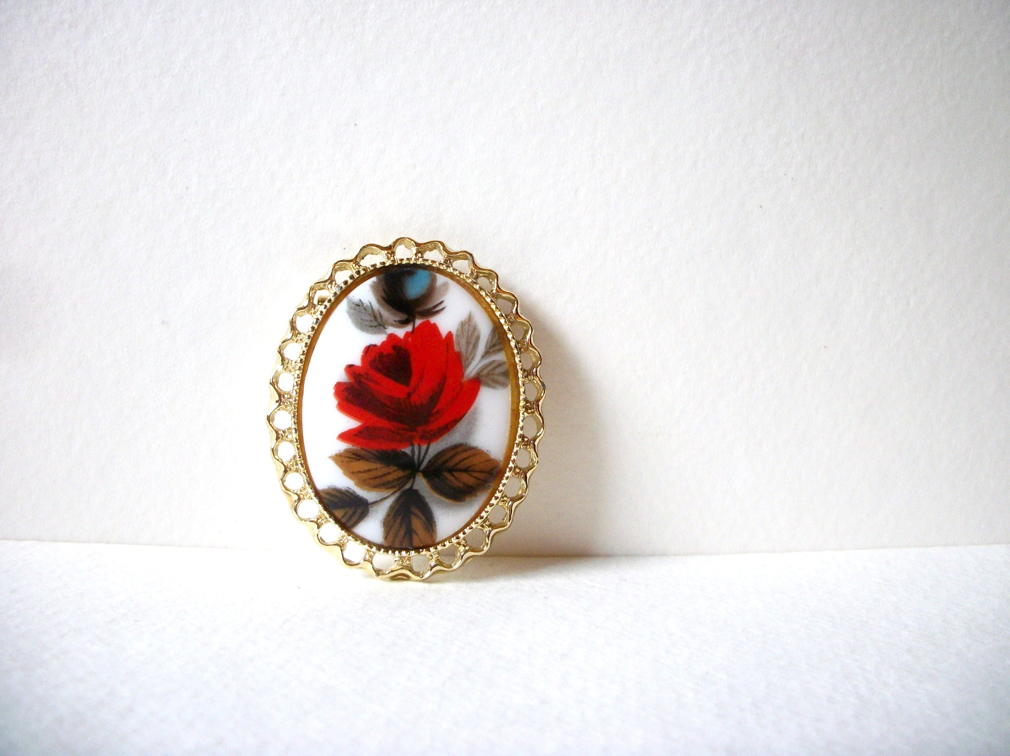 Vintage Hand Painted Glass Stone Rose Pin 71218T