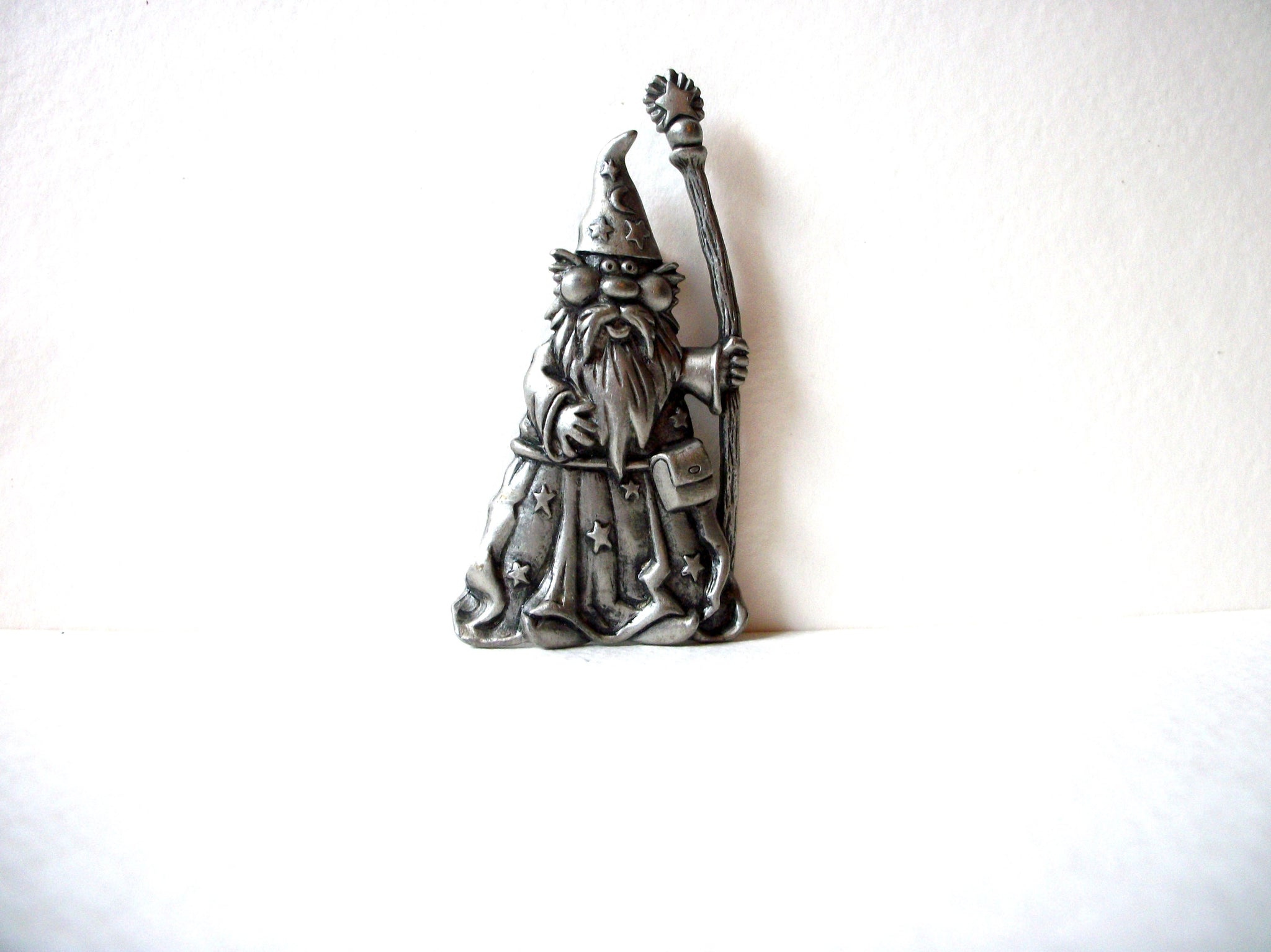 RARE JJ  Wizard Metal Brooch Pin 71218T