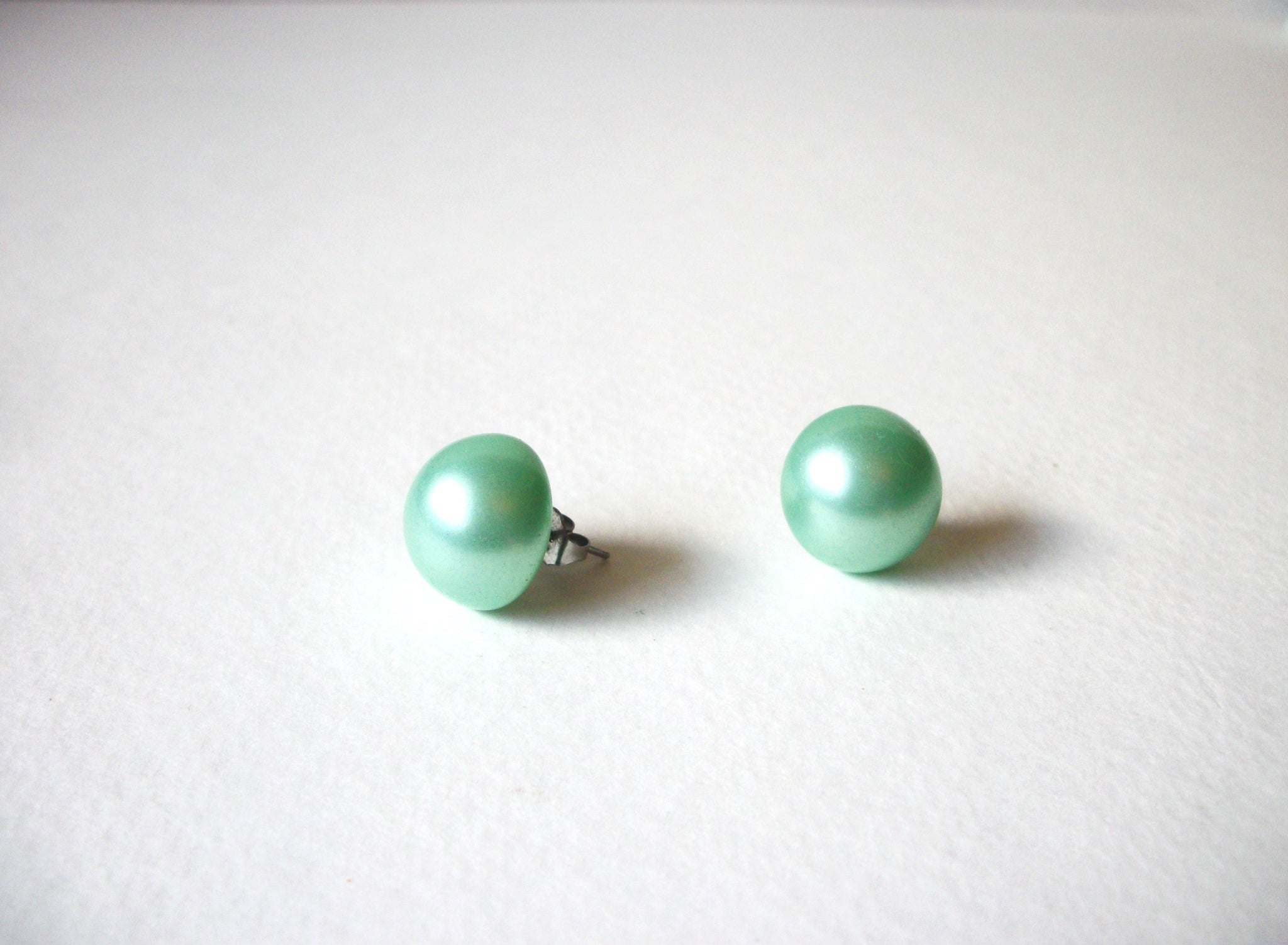 Small Vintage Mint Green Stud Earrings 70720