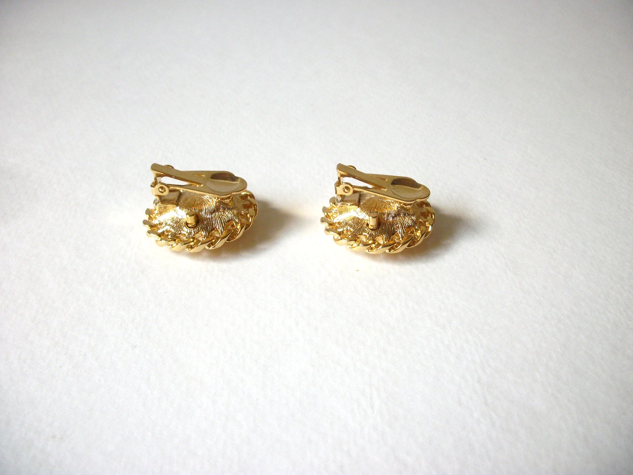 Retro Gold Toned Earrings 70820