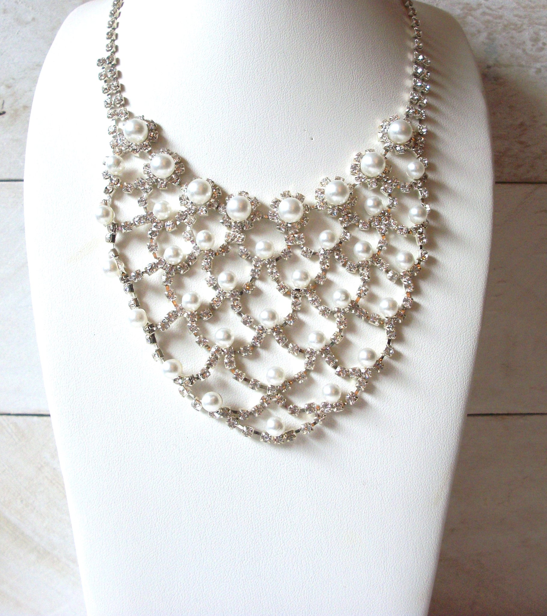 Rhinestones Bib Necklace 70920