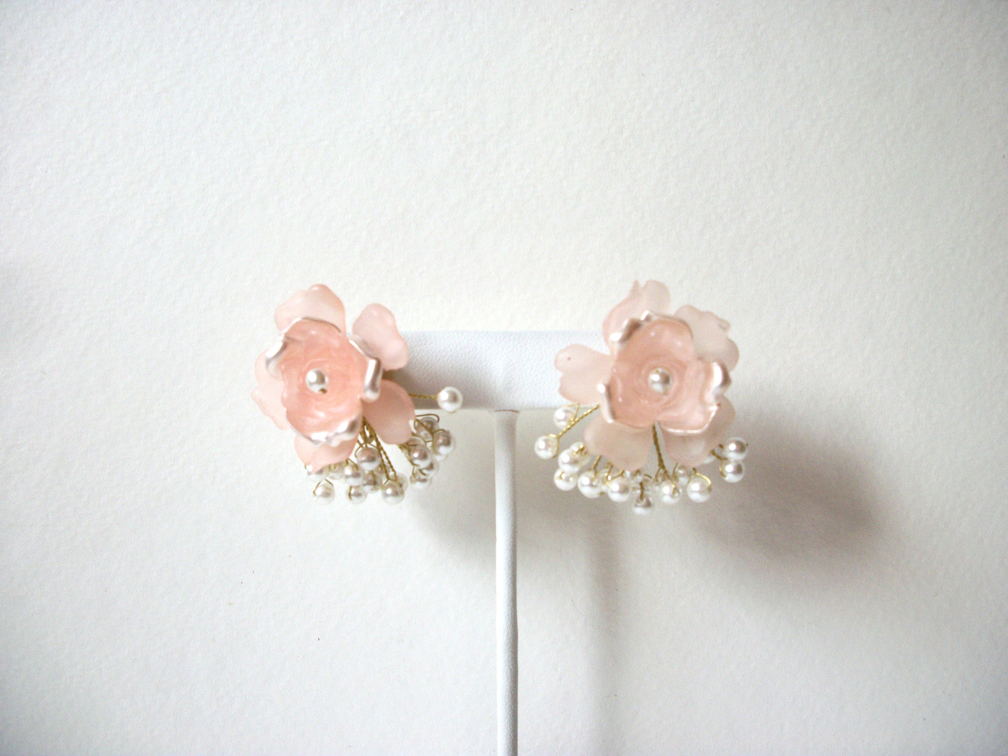 Vintage Lucite Pearl Spray Earrings 71120