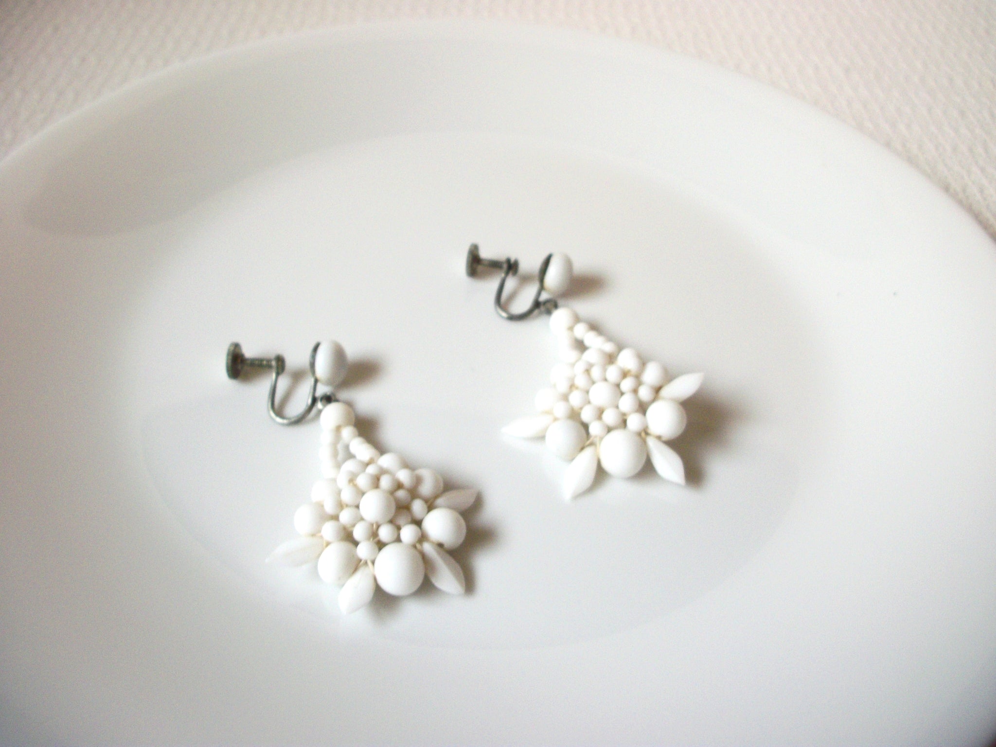 Vintage Milk Glass Earrings 101020