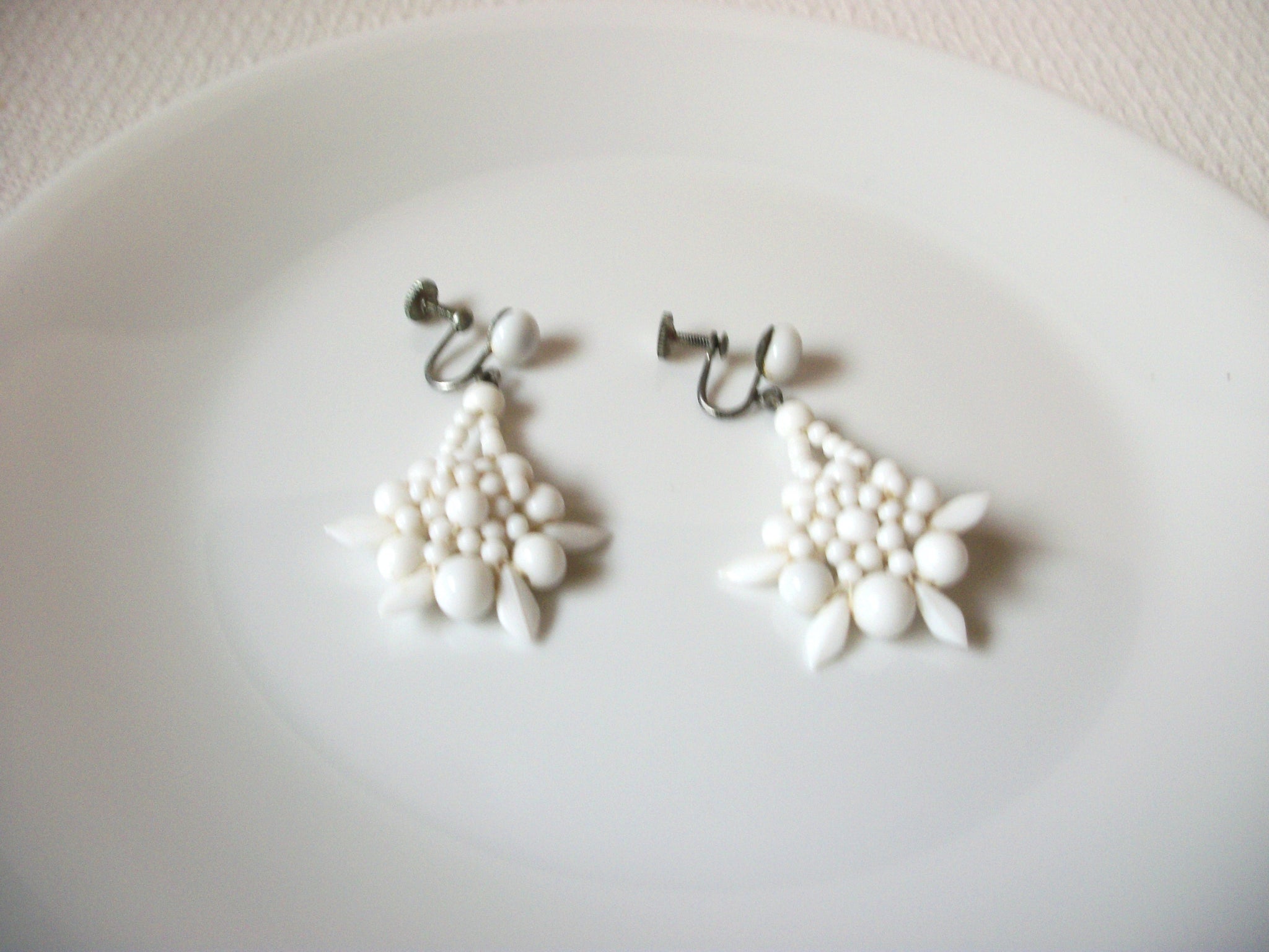 Vintage Milk Glass Earrings 101020