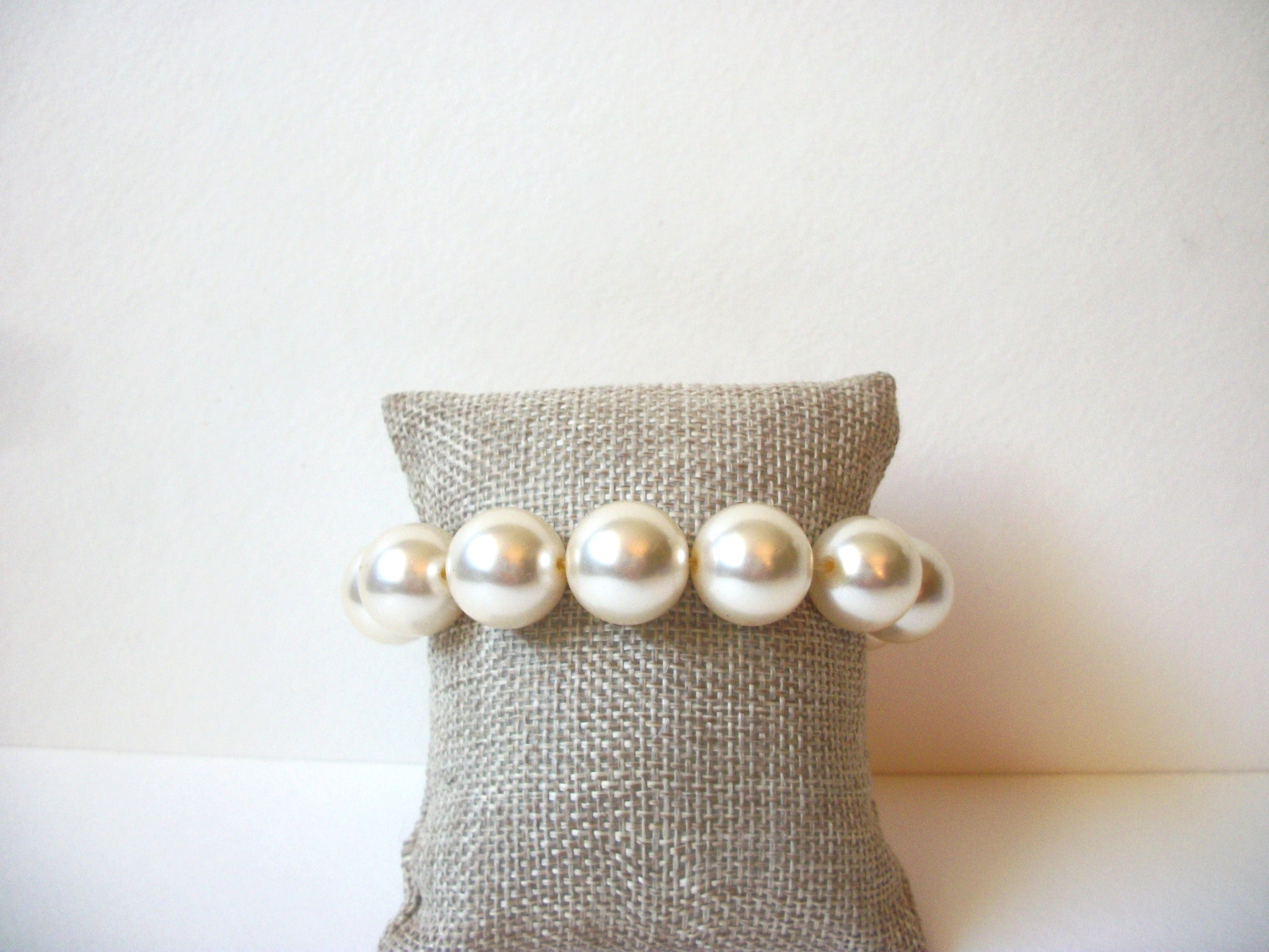 Vintage Faux Pearl Bracelet 71120