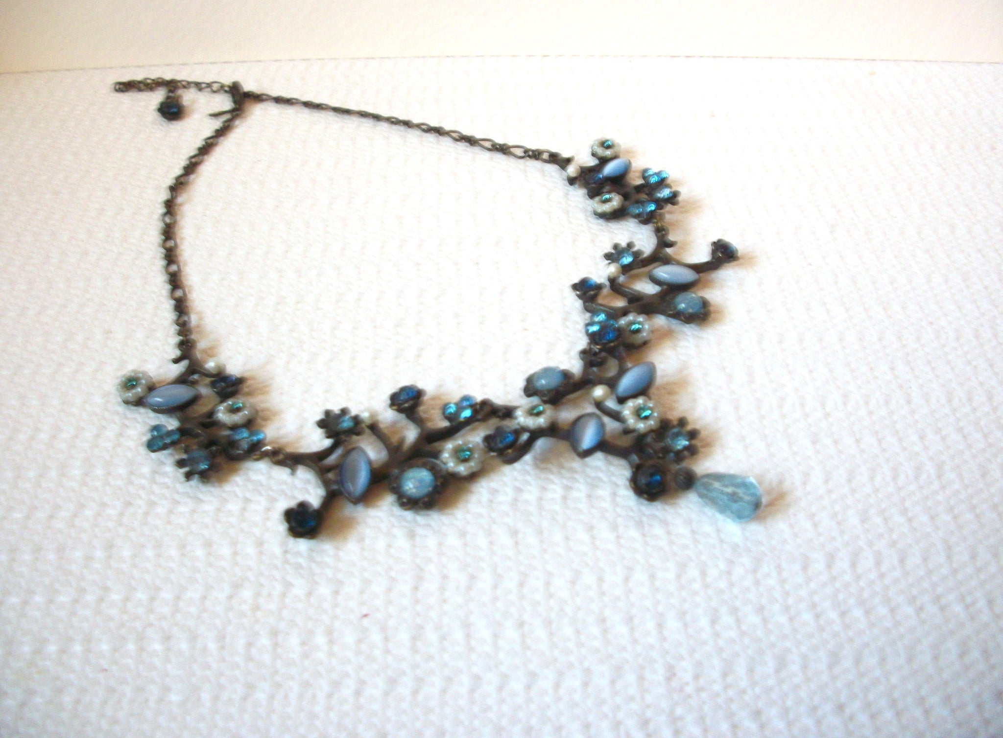 Vintage AVON Blue Opal Floral Necklace 101120