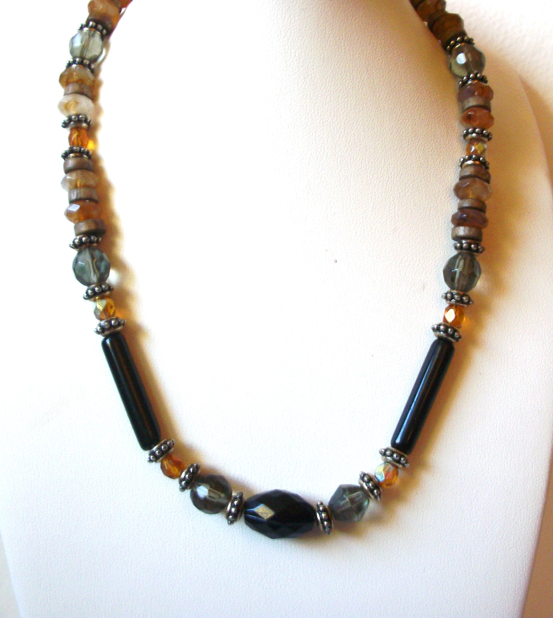 Vintage Lucite Stone Necklace 101320