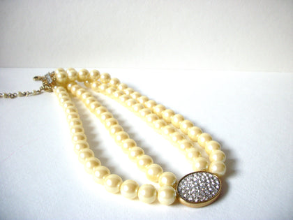 AVON Glass Pearl Necklace 71320