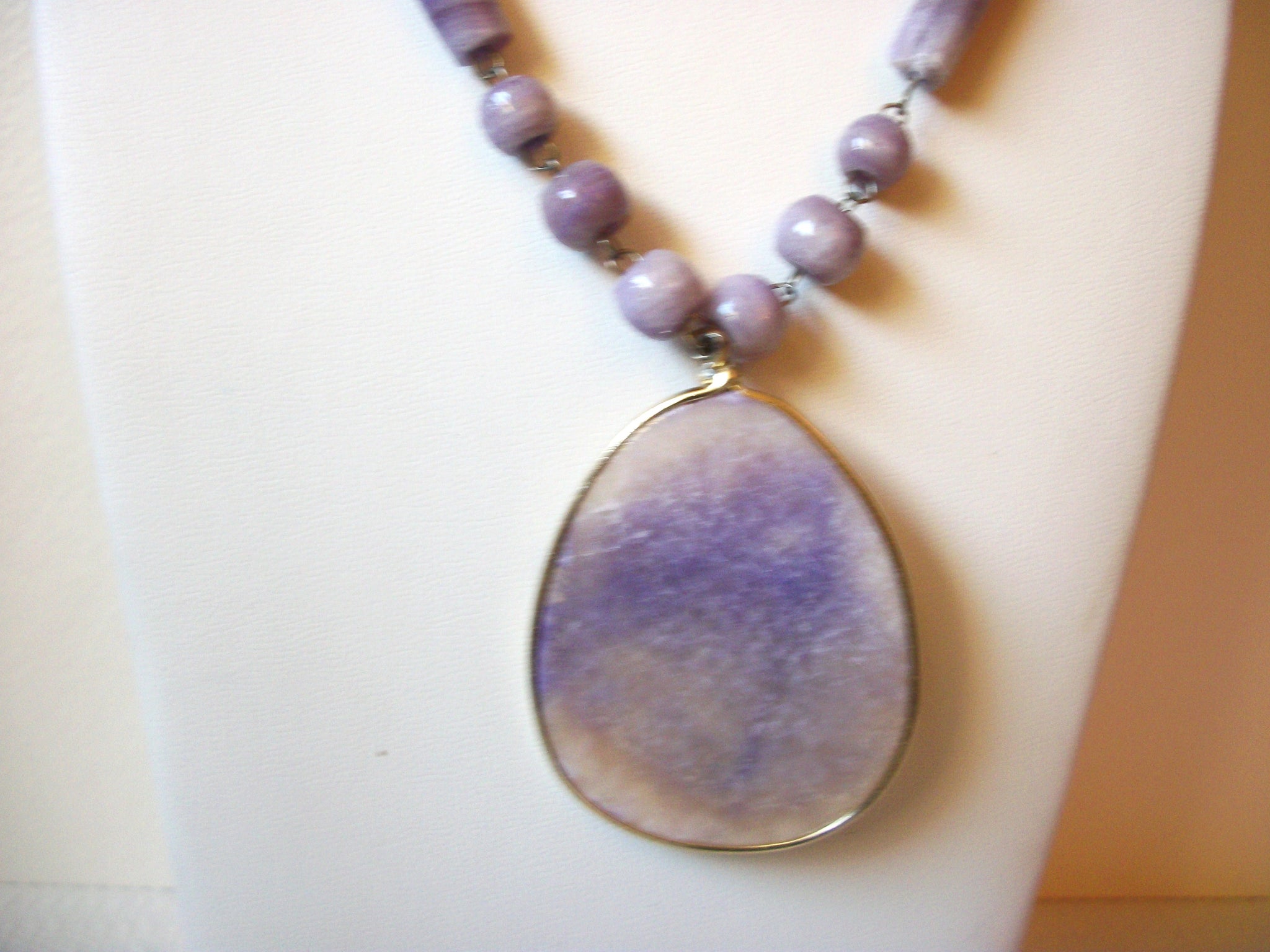 Vintage Lilac JADE Necklace 101320