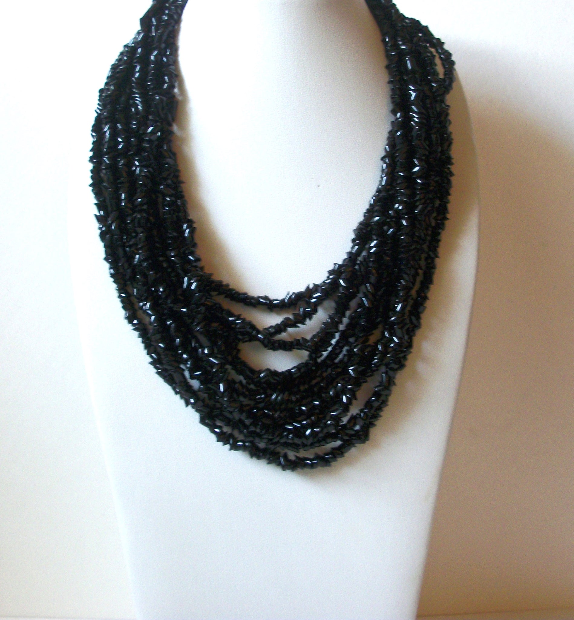 Vintage Chunky Black Glass Necklace 71420