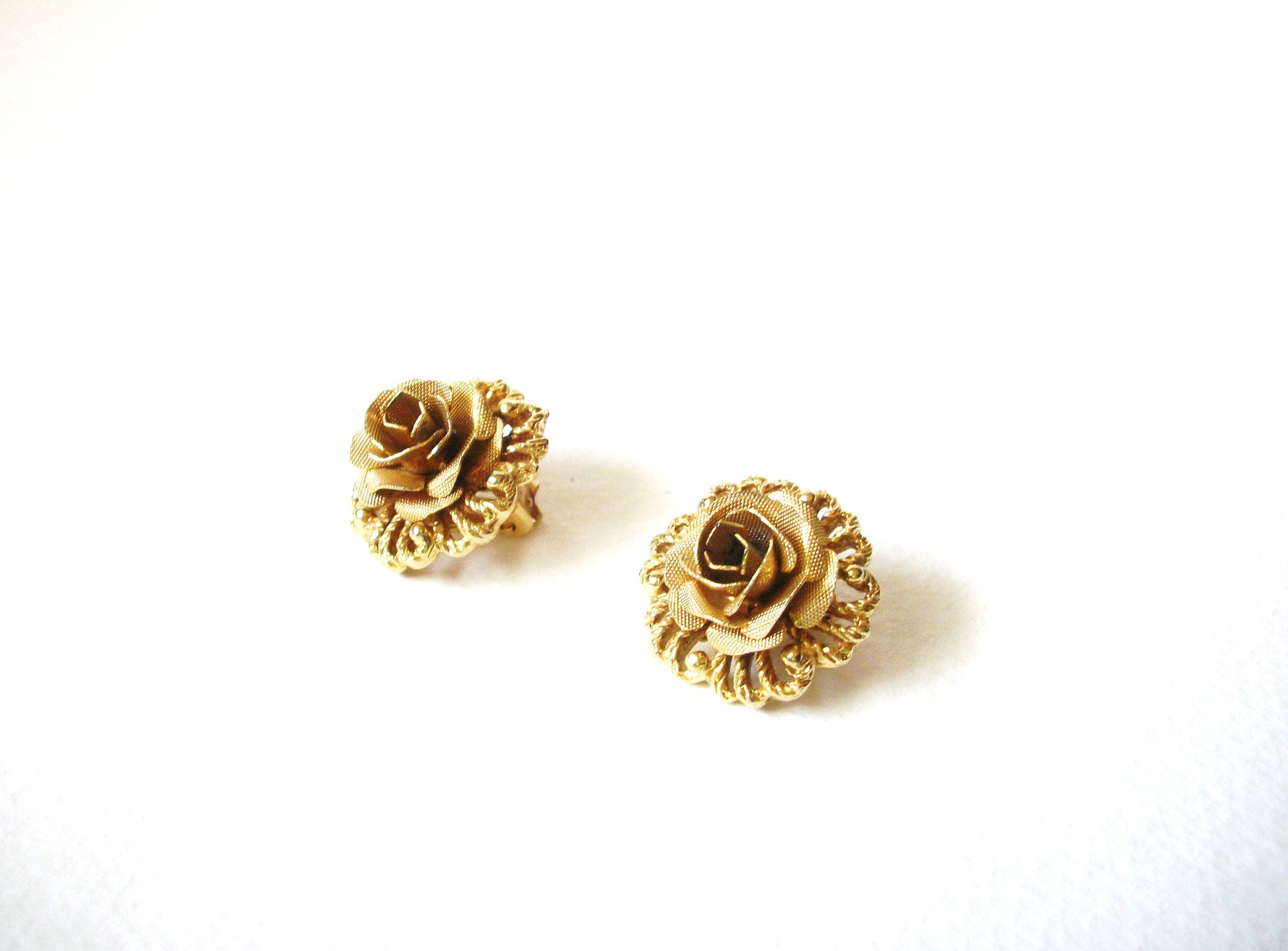 Vintage 1950s Rose Earrings 71420