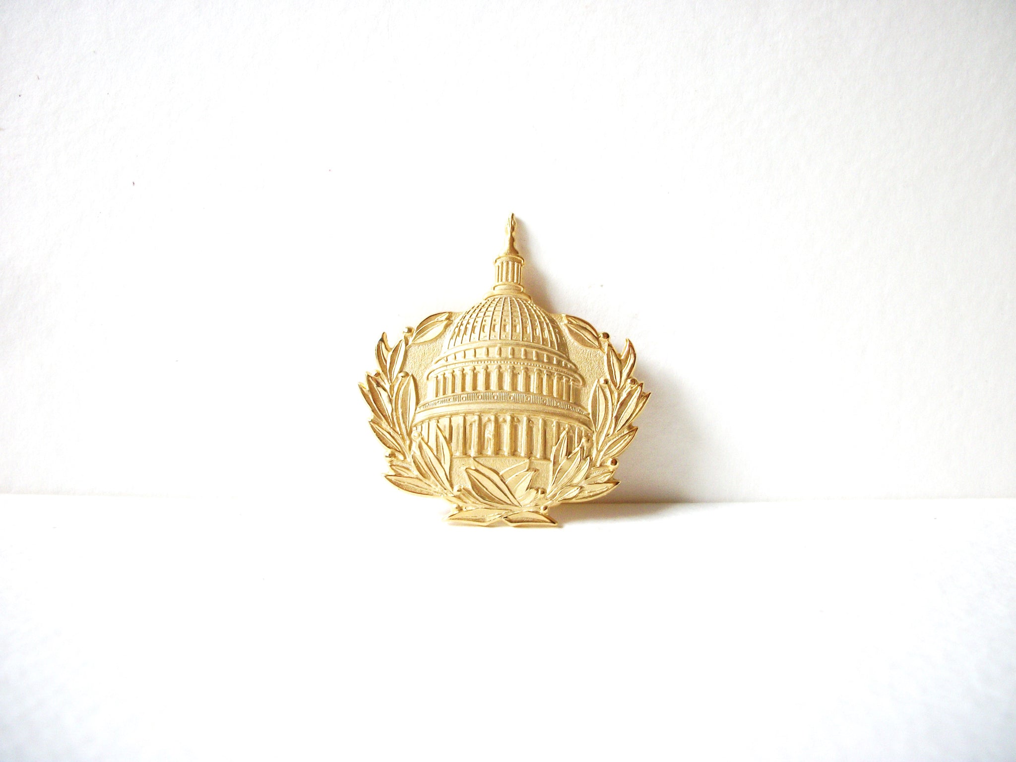 Vintage United States Capitol Brooch 71420