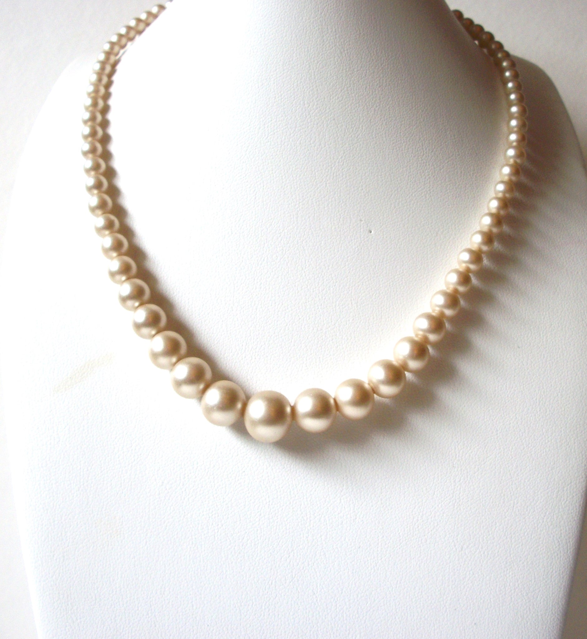 Vintage Glass Pearl Necklace 71420