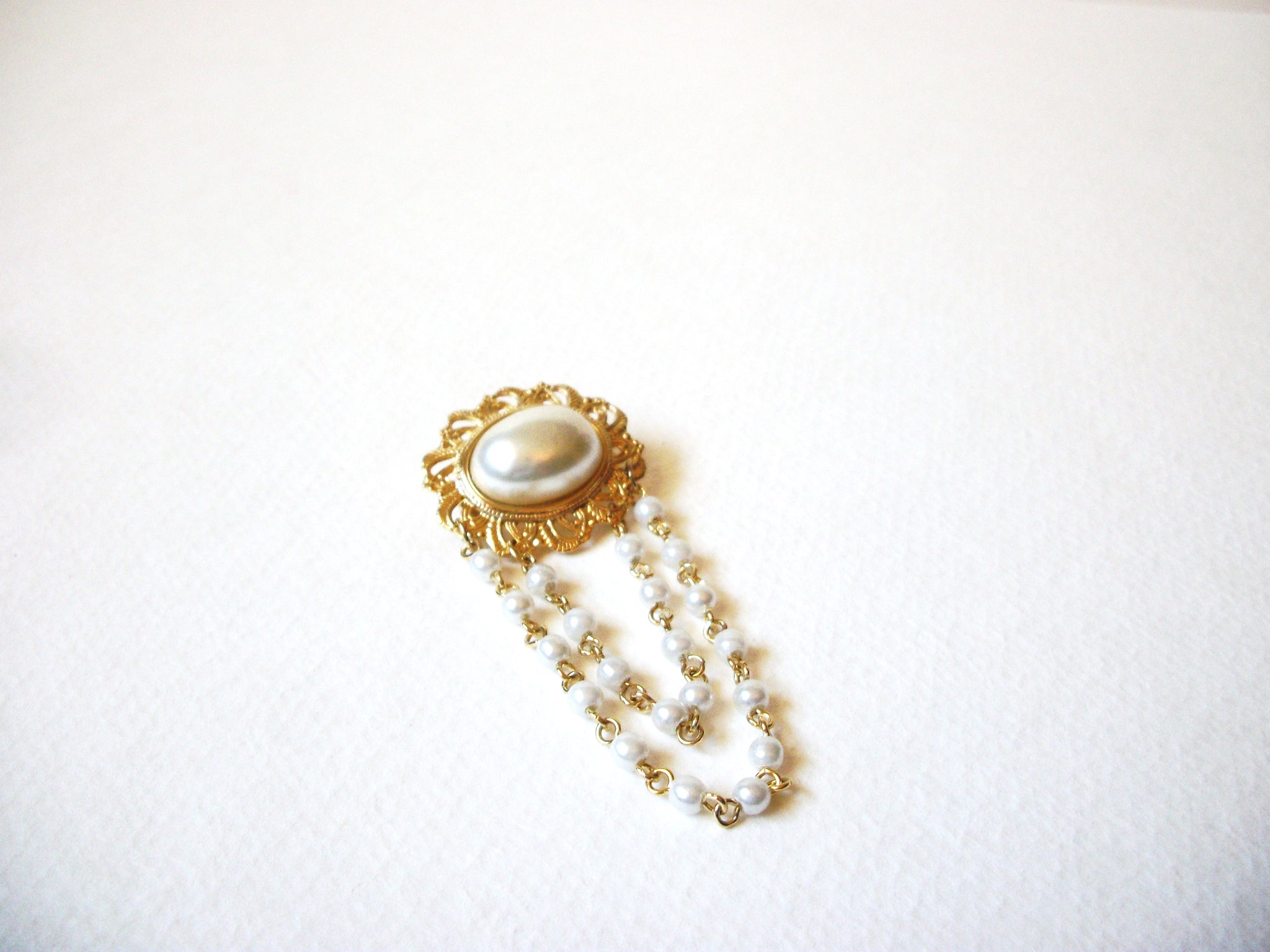 Vintage Faux Pearl Brooch 71520