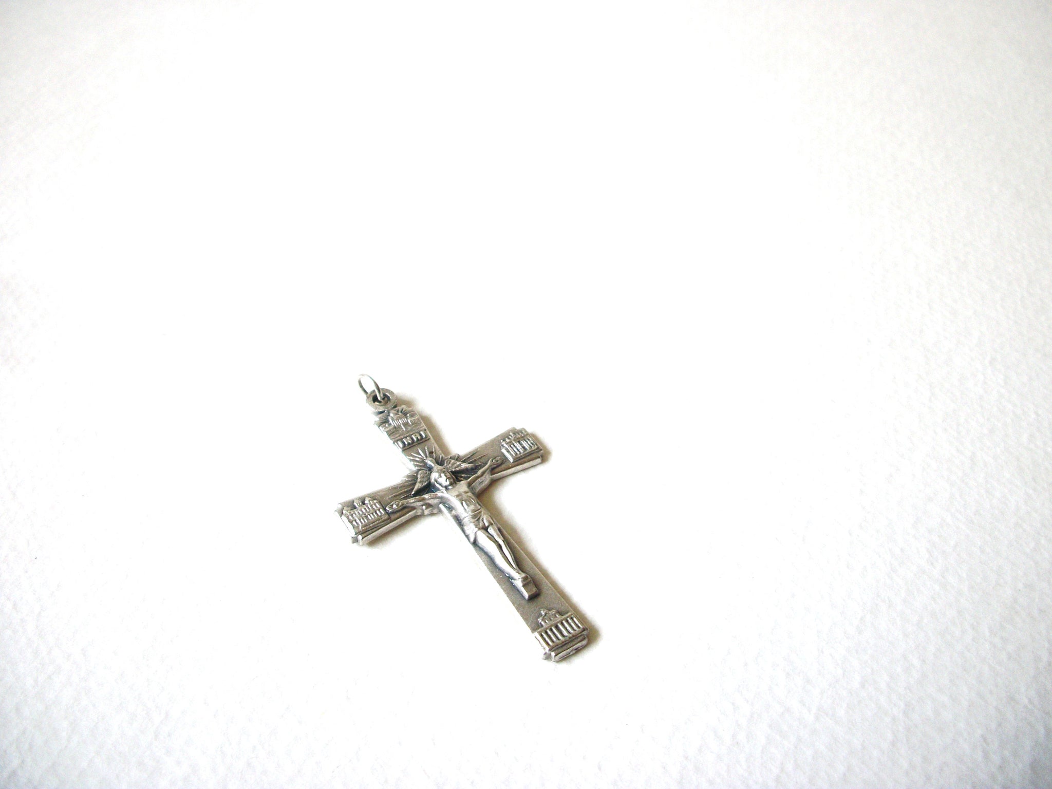 Vintage ITALY Cross Pendant 71520