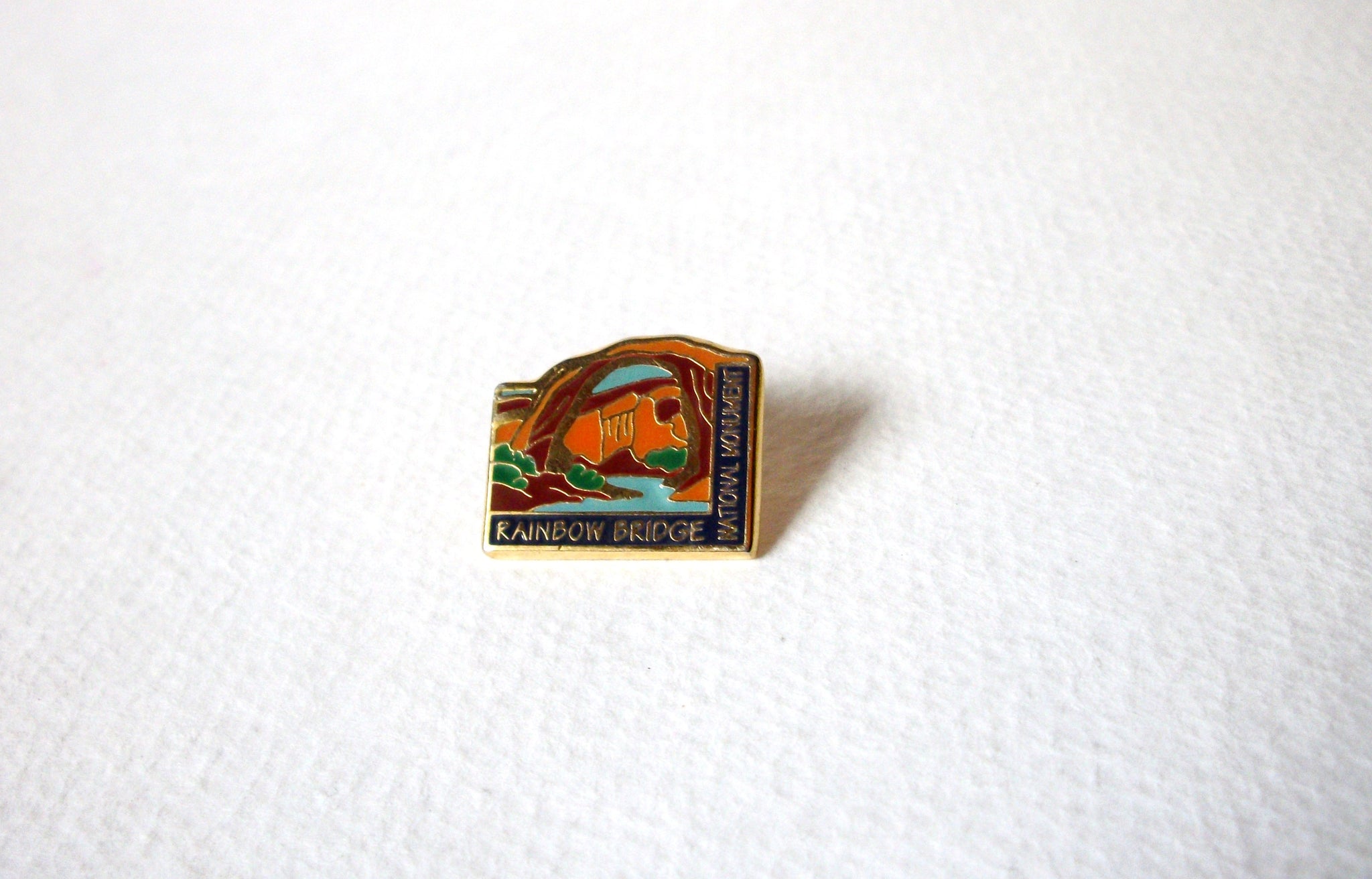 Rainbow Bridge Label Pin 71820