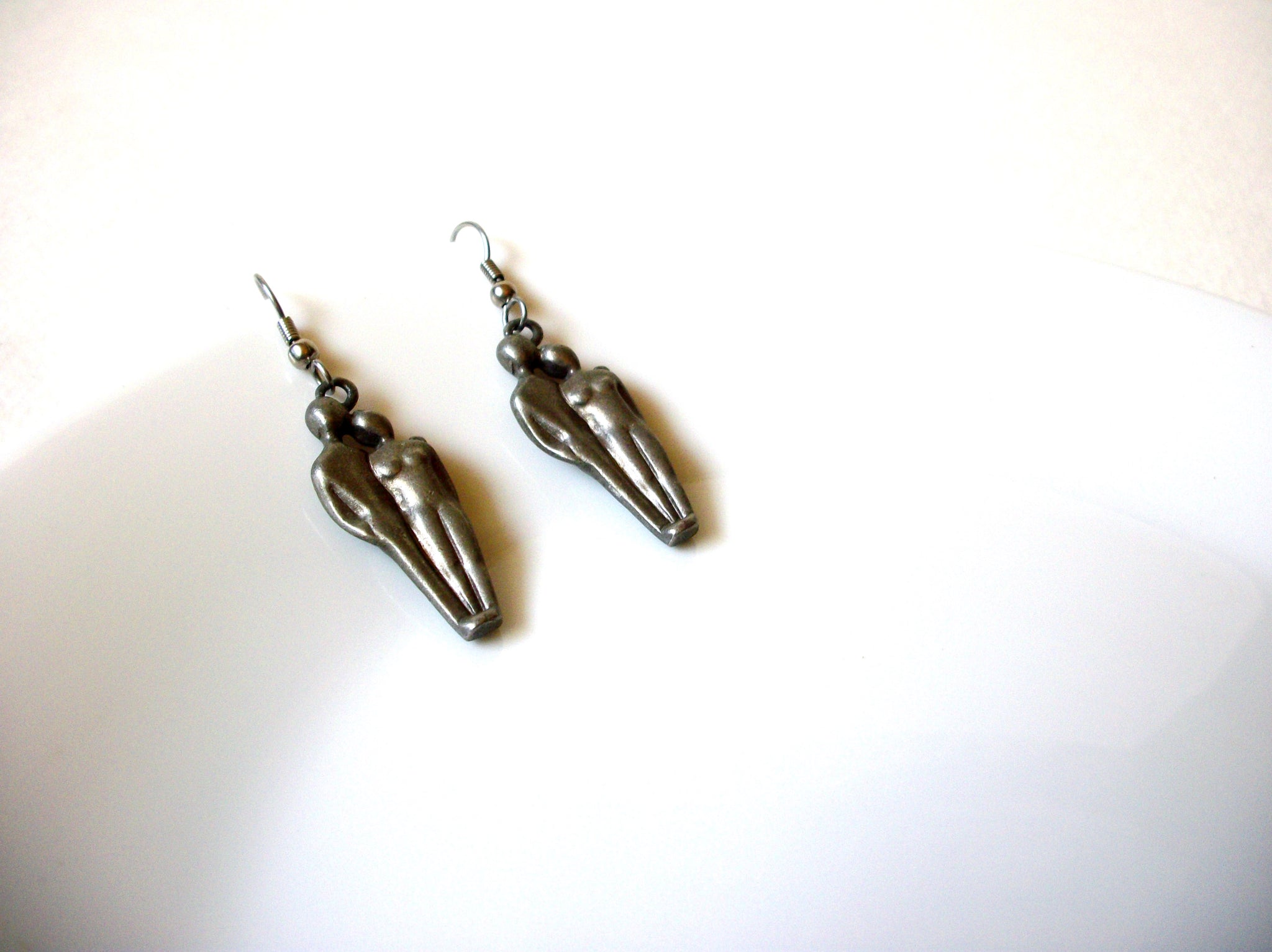 Vintage Pewter Couple In Love Earrings 71720