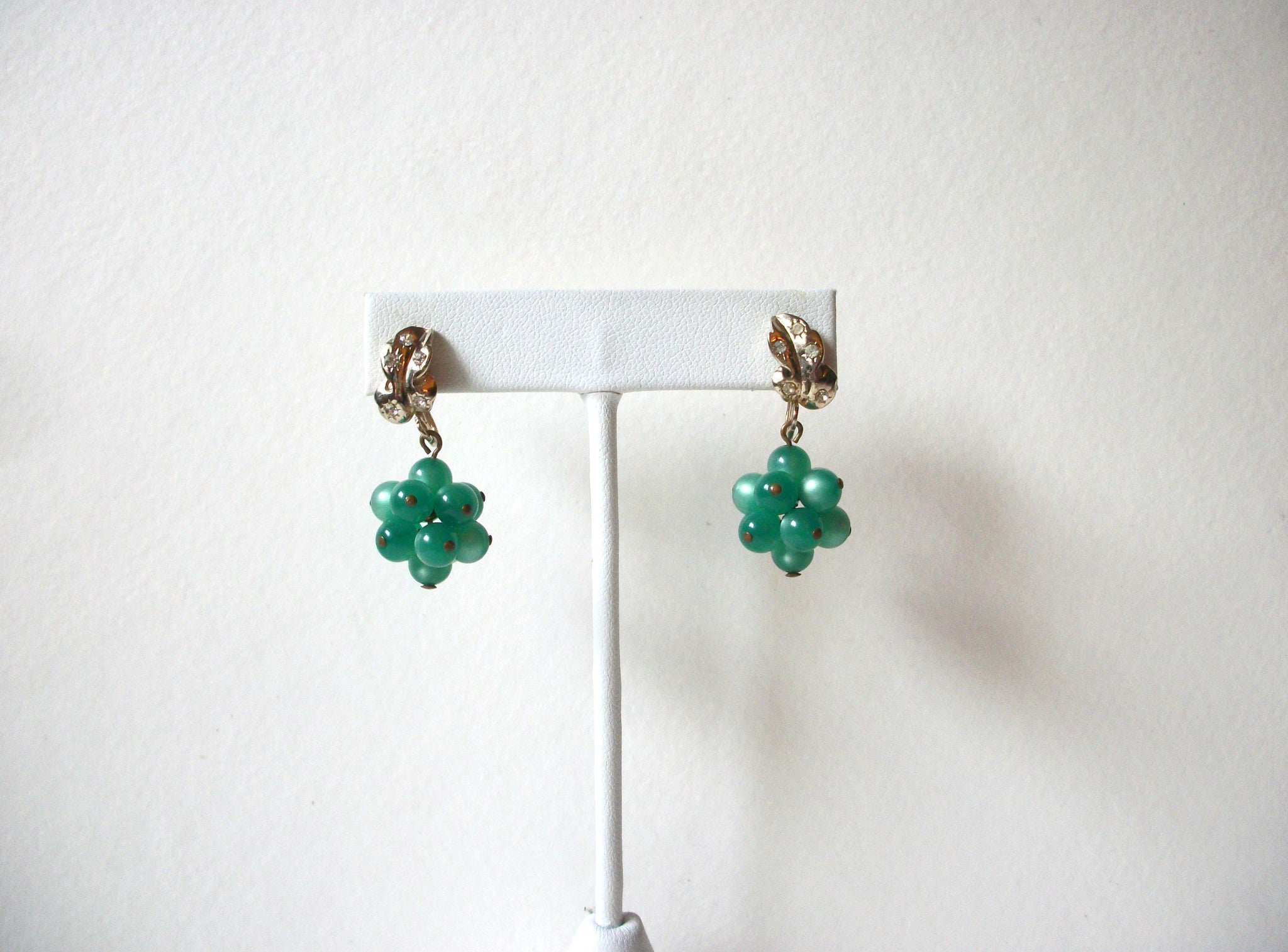 Vintage Turquoise Green Lucite Screw Back Earrings 71820