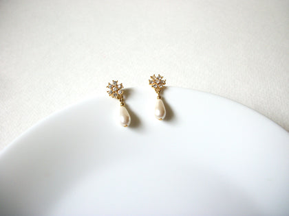 Vintage Glass Pearl Earrings 71820